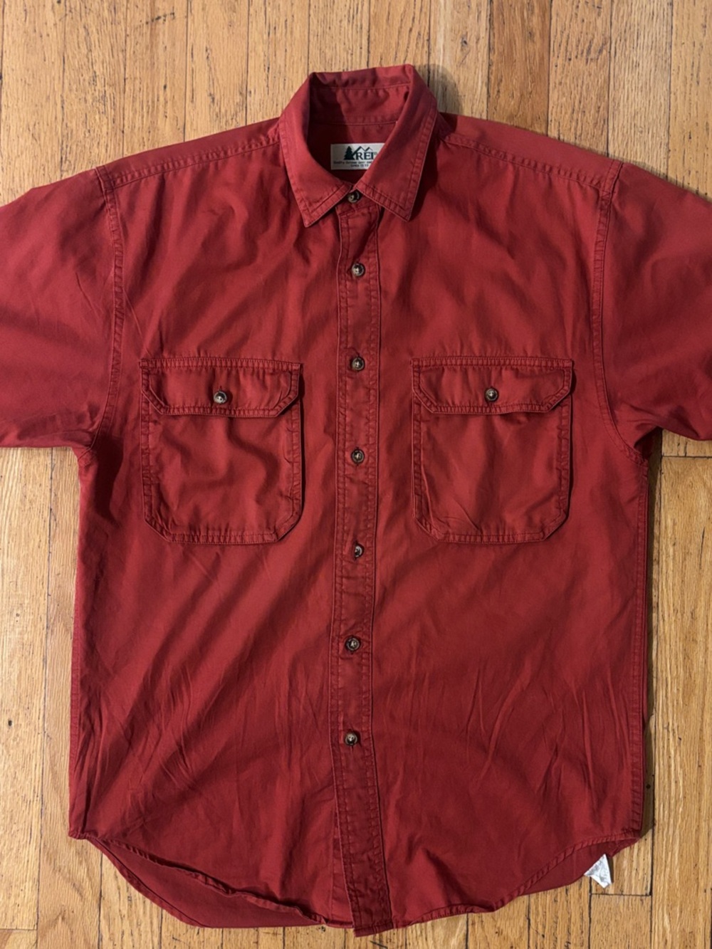 REI Men’s Short Sleeve Utility Button Down Shirt - Rust Red - Small